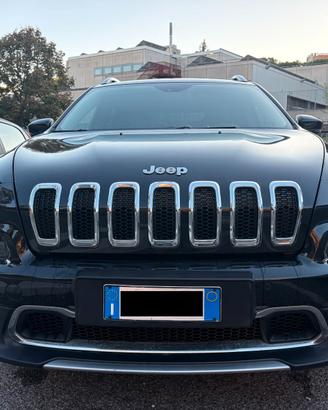 Jeep Cherokee 2.0 4WD Limited UNIPRO
