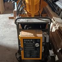 Macchina intonacatrice