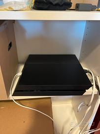 PLAYSTATION 4 + Monitor MSI G241 24 pollici
