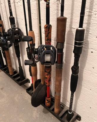 Attrezzatura spinning pesca