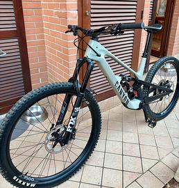 E-bike Canyon Spectral Onfly CF9 tg L