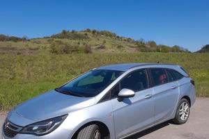 Opel Astra 1.6 110cv business