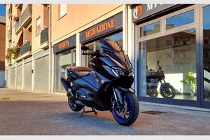YAMAHA T Max 560