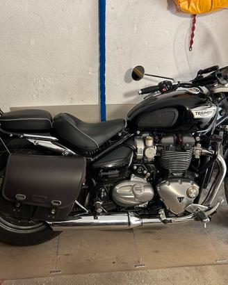 moto triumph speedmaster t120 custom