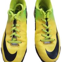 Scarpa NIKE MERCURIAL calcetto taglia 35.5