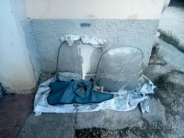 Parabrezza per vespa