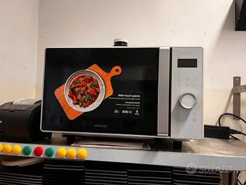 Microonde Cecotec 25L 800W senza piatto