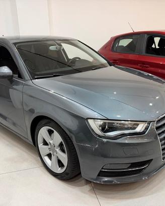 AUDI A3 1.6 TDI 110CV S TRONIC AMBITION NAVI KM 15