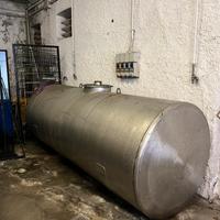 Cisterna acciaio inox 4000 litri con pompa Husky
