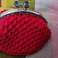 Pochette rossa fatta a mano 