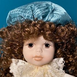 Bambola di porcellana