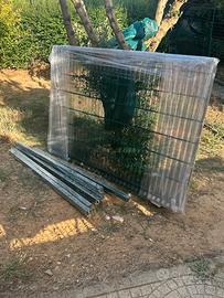 Rete rigida con pali quadrati. Nuovi da utilizzare