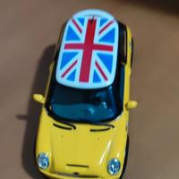 Modellino Mini Cooper bandiera Britannica sc. 1/28
