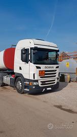 Camion SCANIA  440  cambio manuale