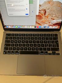 MacBook Air 13” M3 2024 / 256 Gb