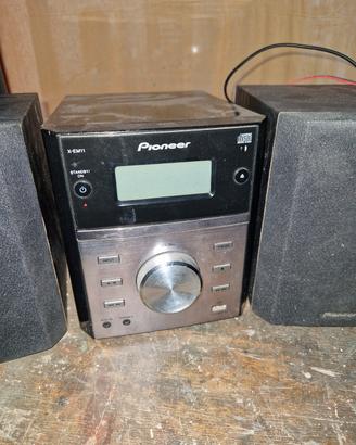 Stereo pioneer