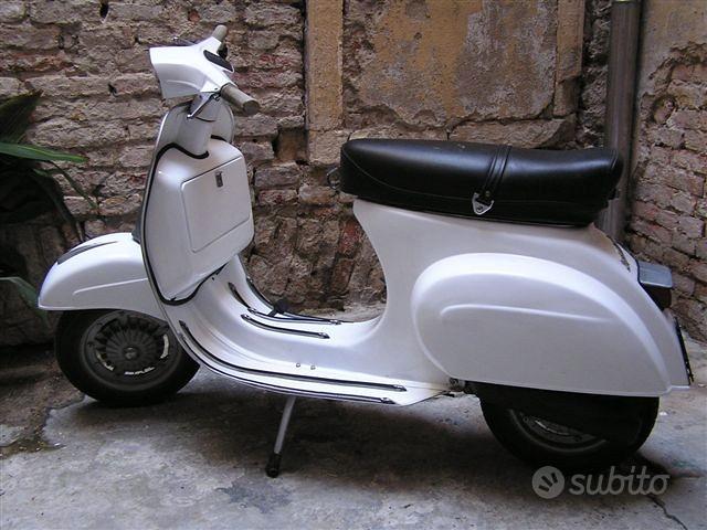 Subito - *** Affidabilità TOP *** Profess.RestauroVespa - Bauletto  Portaoggetti Vespa 50 Special - Primavera - Accessori Moto In vendita a  Frosinone