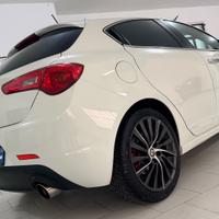 Alfa Romeo Giulietta 1750 TBi Quadrifoglio Verde