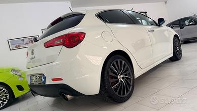 Alfa Romeo Giulietta 1750 TBi Quadrifoglio Verde