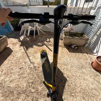 Monopattino elettrico ducati