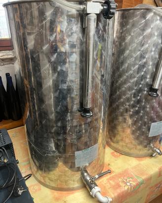 Serbatoi Inox Vino/olio semprepieni con coperchio