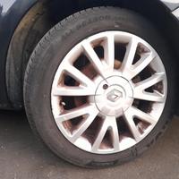 FUSELLO RUOTA ANT. DX. RENAULT CLIO «III» (2006)