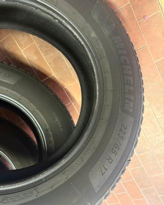 Gomme auto