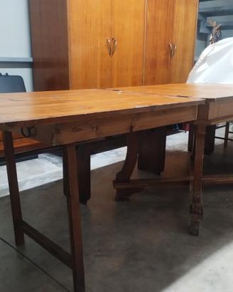 Tavolo in legno