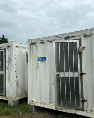 Container prefabbricato bagni+doccia da sistemare