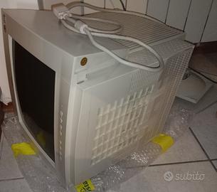 Vobis CRT in buone condizioni, ma con base rotta..