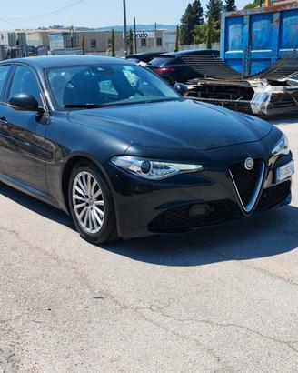 Alfa Romeo Giulia 2.2 Turbodiesel 180 CV AT8 Super