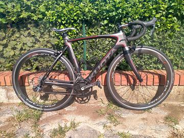 Kuota kryon full carbon