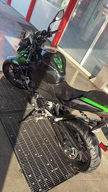 Moto Kawasaki z400