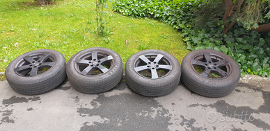 Cerchi con gomme Suv 4x4