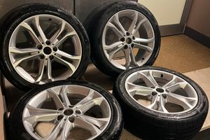 Cerchi BMW Serie 2 active tourer gomme 225/45/18