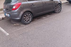 Opel Corsa 1200 Benzina