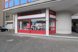 NEGOZIO A SAN GIULIANO MILANESE