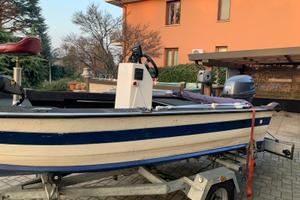 Barca in alluminio a motore