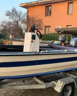 Barca in alluminio a motore