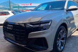 Audi Q8 55 TFSI e quattro tiptronic Sport S-Line