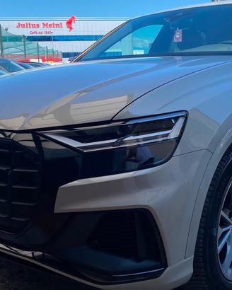 Audi Q8 55 TFSI e quattro tiptronic Sport S-Line