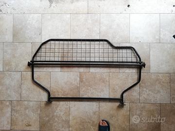 Griglia divisoria per auto