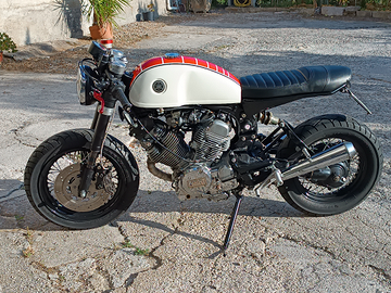 Yamaha XV 500 café racer