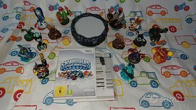 Personaggi, gioco e piattaforma skylander