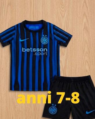 Maglia e pantaloncino Inter 2026 7-8 anni nuovo