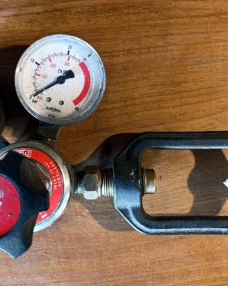 Riduttore di pressione acetilene Lincoln Electric