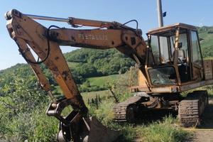 Escavatore fiat hallis fe12 lc