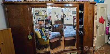 Armadio vintage  in radica di noce