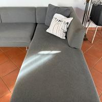 Divano in stoffa grigio