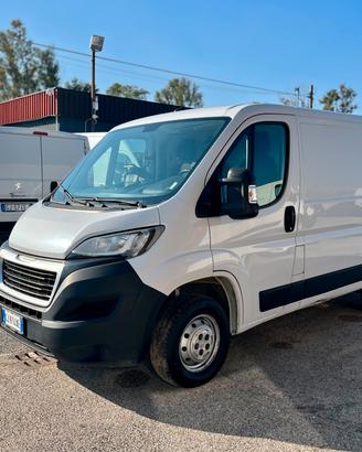 PEUGEOT BOXER 328 L1H1 2.2 BlueHDi 120 CV * FURGON